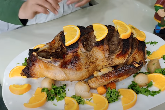 طريقة عمل البط بالبرتقال للشيف فاطمة ابو حاتي بالصور